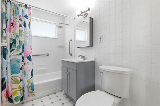 36 Florence St, Everett, MA 02149