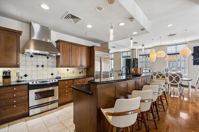 914 Main Street 801, Houston, TX 77002
