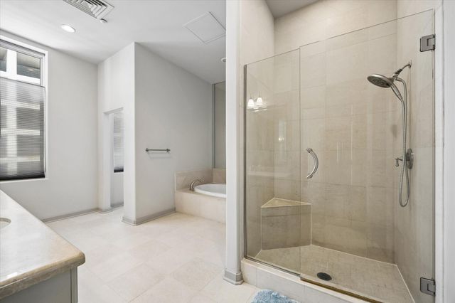 914 Main Street 801, Houston, TX 77002