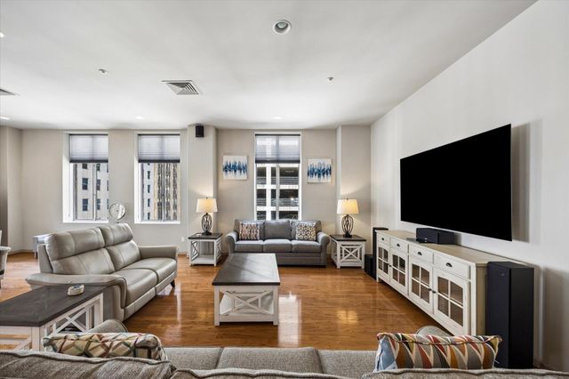 914 Main Street 801, Houston, TX 77002