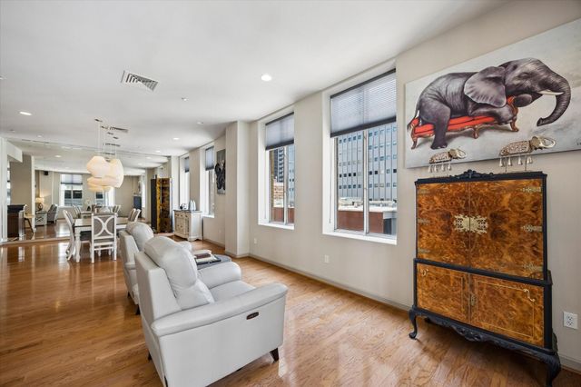 914 Main Street 801, Houston, TX 77002