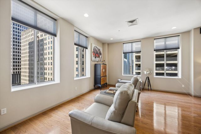 914 Main Street 801, Houston, TX 77002