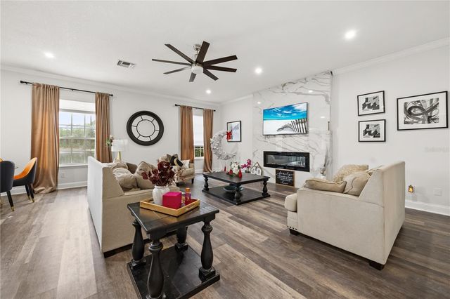 1746 CARILLON PARK DRIVE, Oviedo, FL 32765