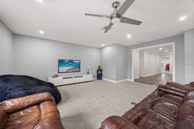 1746 CARILLON PARK DRIVE, Oviedo, FL 32765