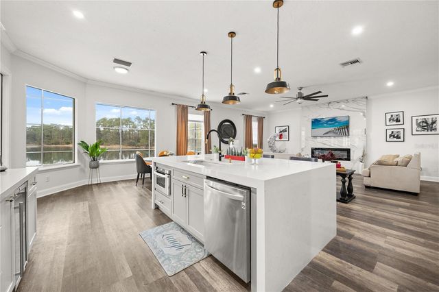 1746 CARILLON PARK DRIVE, Oviedo, FL 32765