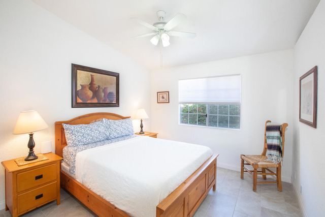 51880 Avenida Madero, La Quinta, CA 92253