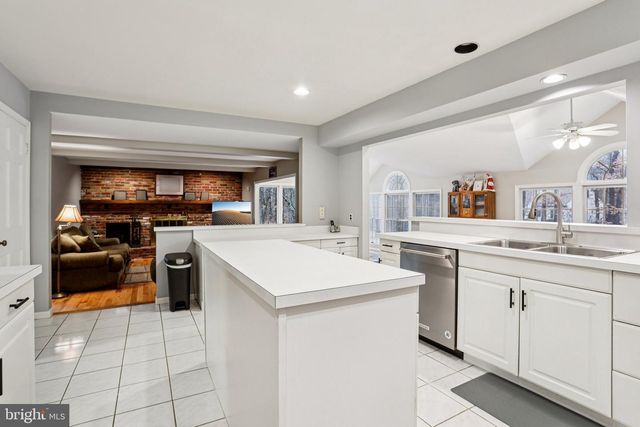 114 HEADWATER DR., Medford, NJ 08055