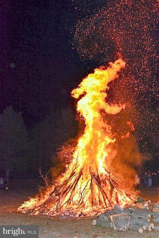 114 HEADWATER DR., Medford, NJ 08055