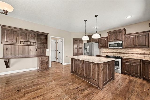 10318 N Fisk Avenue, Kansas City, MO 64154