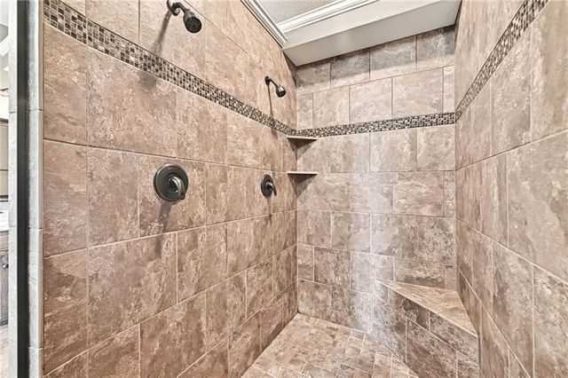 10318 N Fisk Avenue, Kansas City, MO 64154