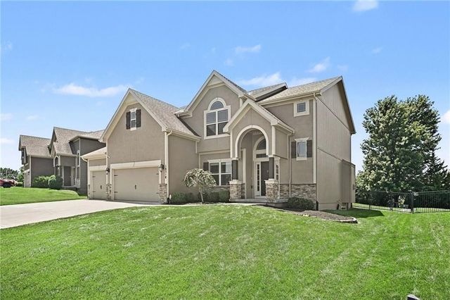 10318 N Fisk Avenue, Kansas City, MO 64154