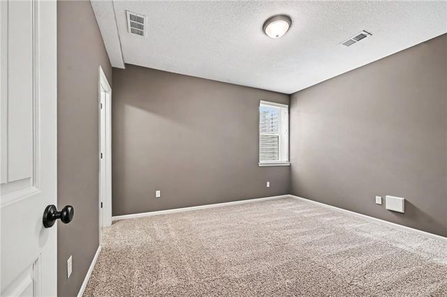 10318 N Fisk Avenue, Kansas City, MO 64154