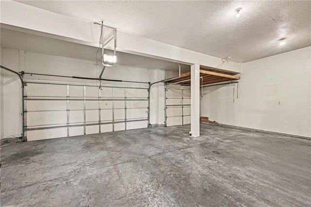 10318 N Fisk Avenue, Kansas City, MO 64154