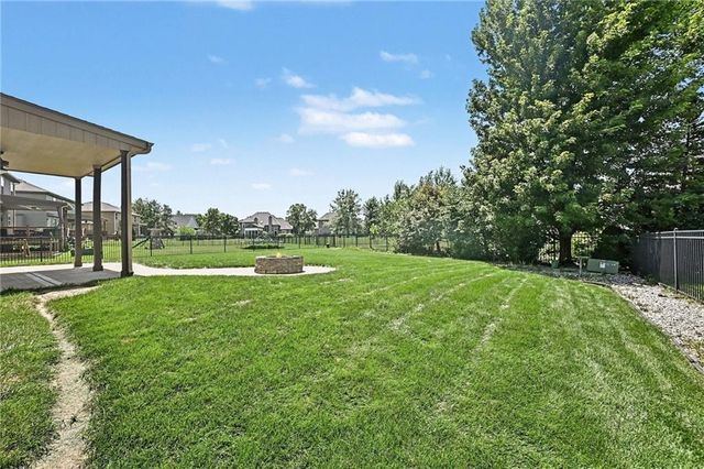 10318 N Fisk Avenue, Kansas City, MO 64154