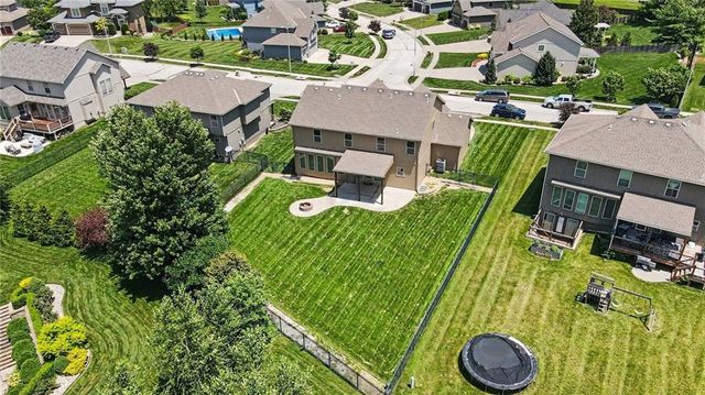 10318 N Fisk Avenue, Kansas City, MO 64154