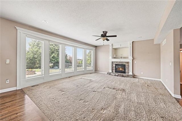 10318 N Fisk Avenue, Kansas City, MO 64154