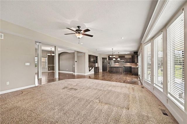 10318 N Fisk Avenue, Kansas City, MO 64154