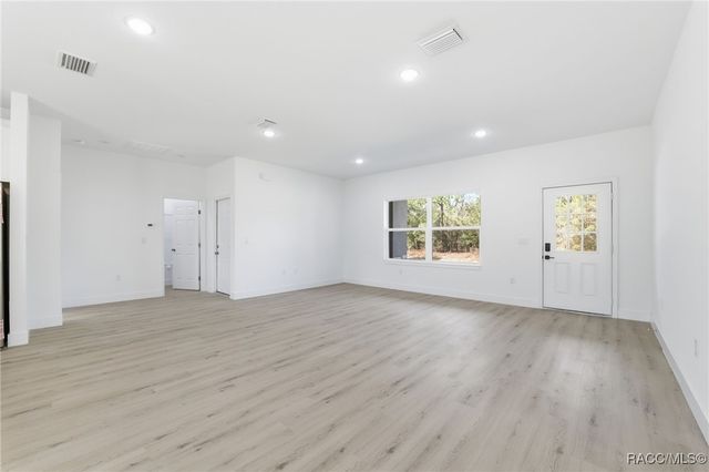 9575 N Langdon Road, Citrus Springs, FL 34434