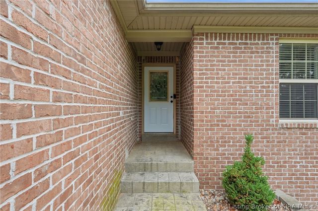 8425 Locust Drive, Charlestown, IN 47111