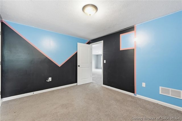 8425 Locust Drive, Charlestown, IN 47111