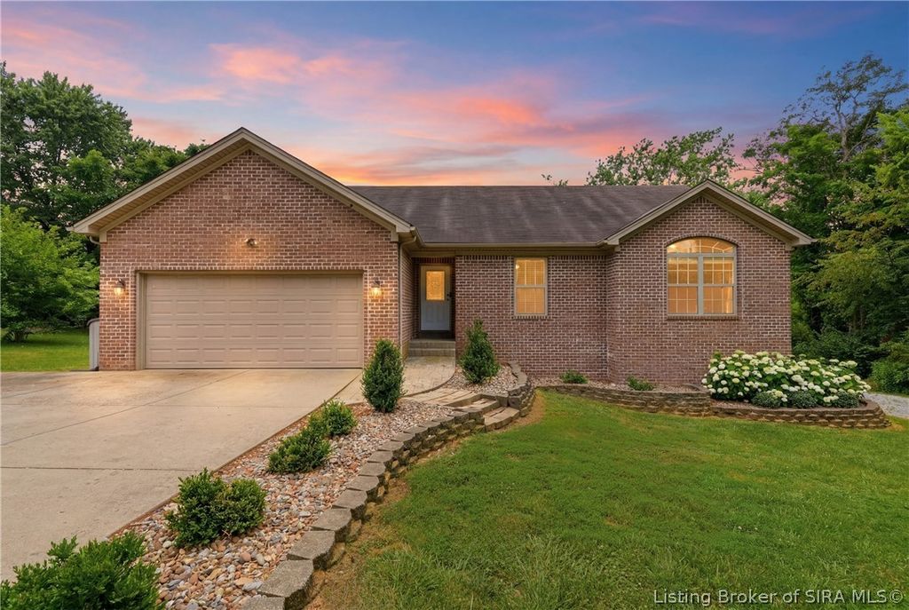 8425 Locust Drive, Charlestown, IN 47111