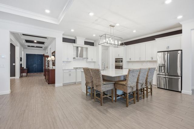 829 Hookline Circle, Loxahatchee, FL 33470