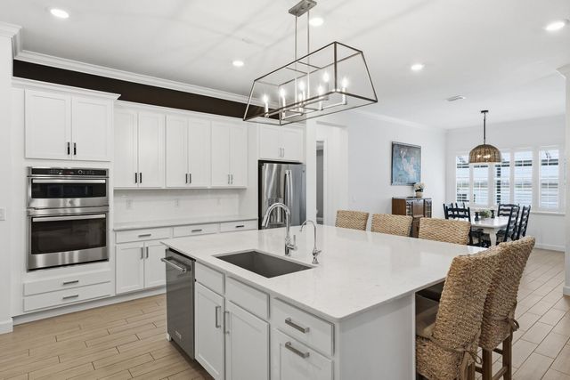 829 Hookline Circle, Loxahatchee, FL 33470