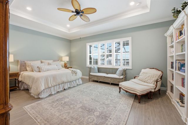 829 Hookline Circle, Loxahatchee, FL 33470