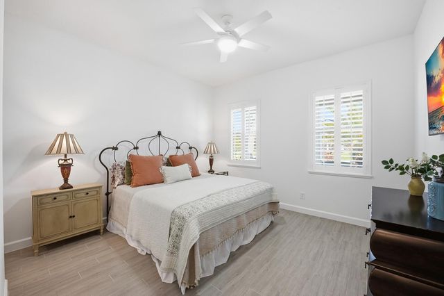 829 Hookline Circle, Loxahatchee, FL 33470