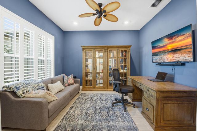 829 Hookline Circle, Loxahatchee, FL 33470