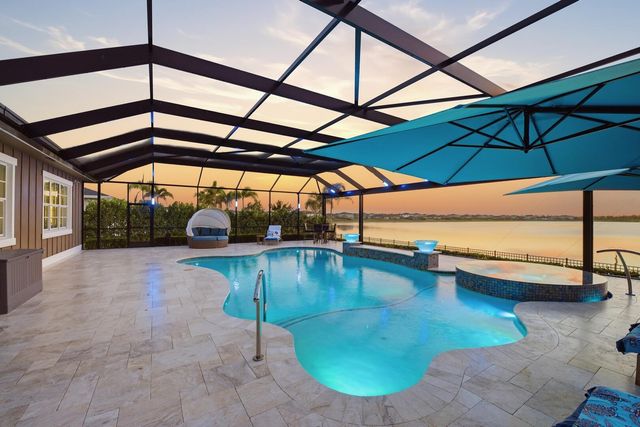 829 Hookline Circle, Loxahatchee, FL 33470