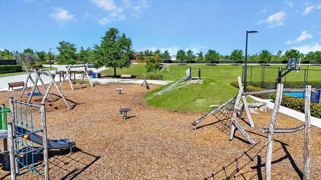 829 Hookline Circle, Loxahatchee, FL 33470