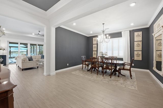 829 Hookline Circle, Loxahatchee, FL 33470