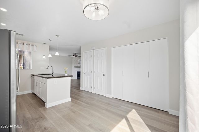 602 W Hononegh Drive 1, Phoenix, AZ 85027