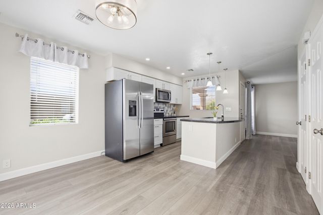 602 W Hononegh Drive 1, Phoenix, AZ 85027
