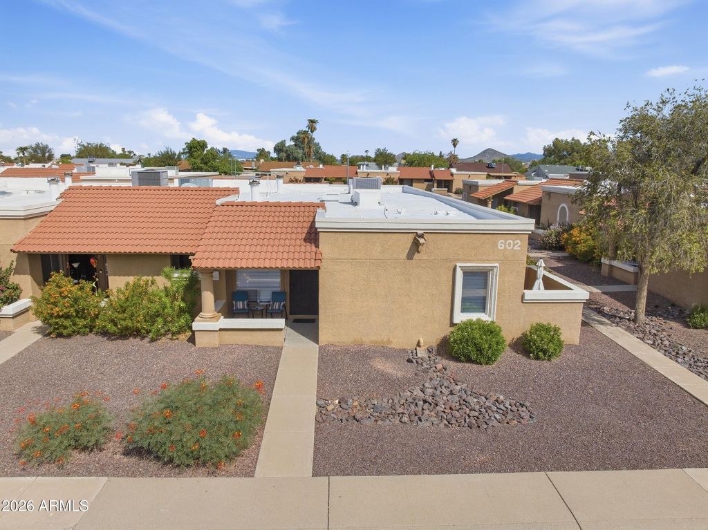 602 W Hononegh Drive 1, Phoenix, AZ 85027 — photo 2