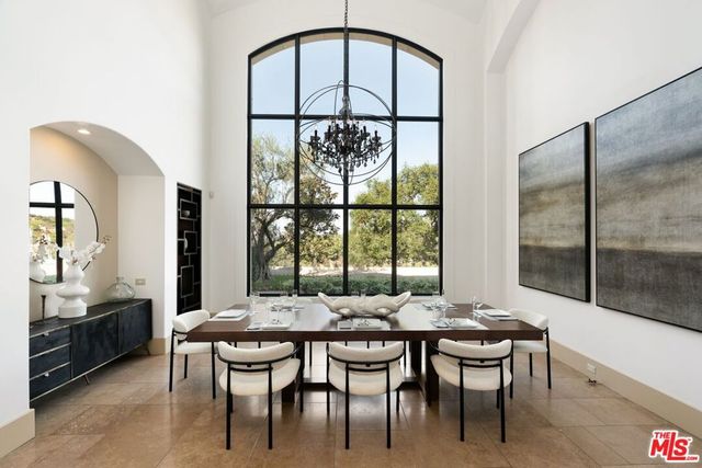 8 Beverly Ridge Terrace, Beverly Hills, CA 90210