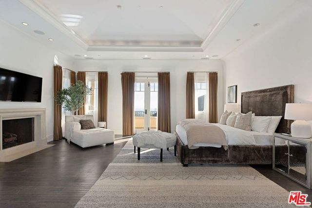 8 Beverly Ridge Terrace, Beverly Hills, CA 90210