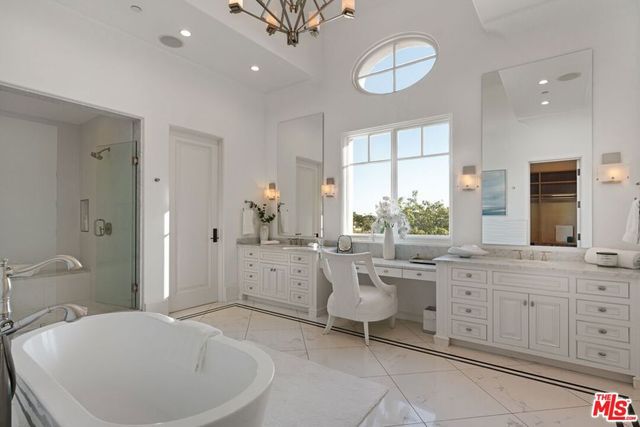 8 Beverly Ridge Terrace, Beverly Hills, CA 90210