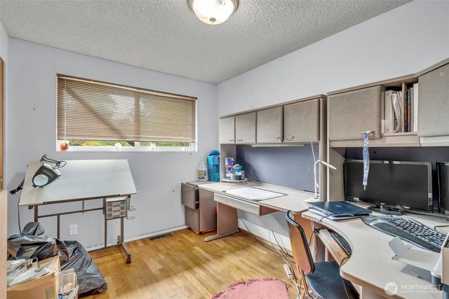302 N 188th Street, Shoreline, WA 98133