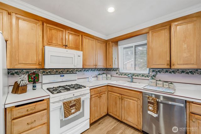302 N 188th Street, Shoreline, WA 98133