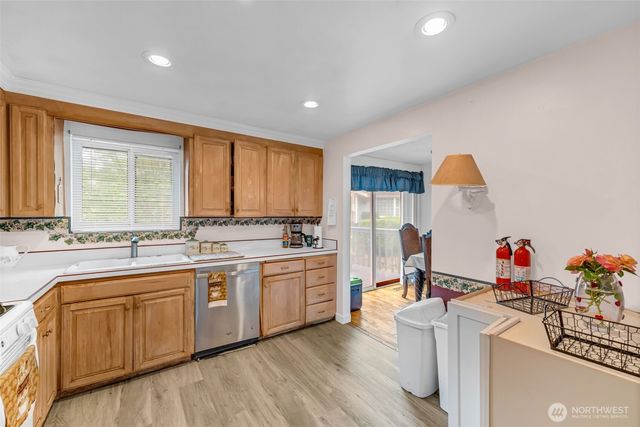 302 N 188th Street, Shoreline, WA 98133