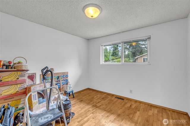 302 N 188th Street, Shoreline, WA 98133