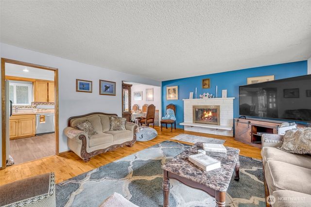 302 N 188th Street, Shoreline, WA 98133