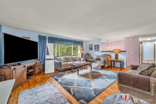 302 N 188th Street, Shoreline, WA 98133