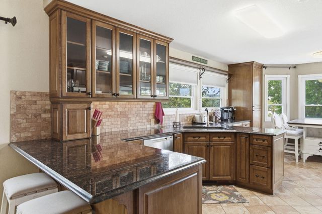 169 Waterscape Road, Ridgedale, MO 65739