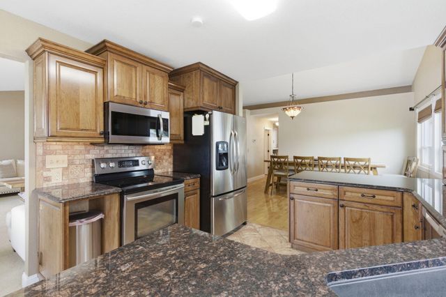 169 Waterscape Road, Ridgedale, MO 65739