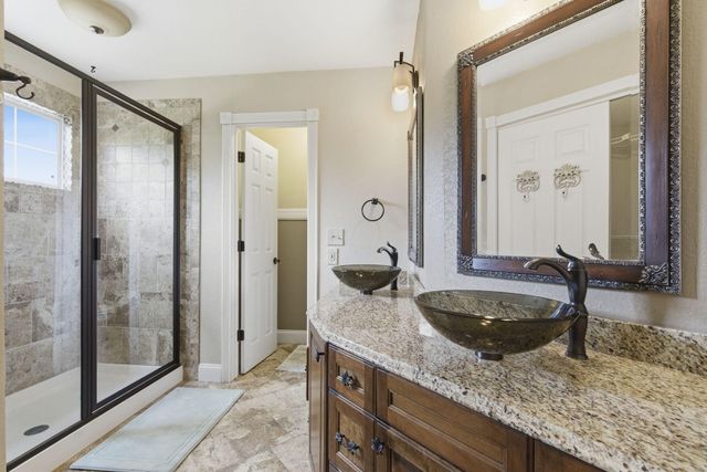 169 Waterscape Road, Ridgedale, MO 65739