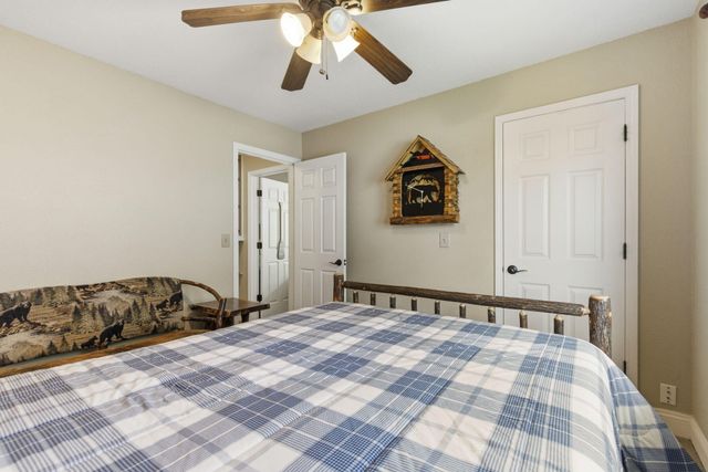 169 Waterscape Road, Ridgedale, MO 65739