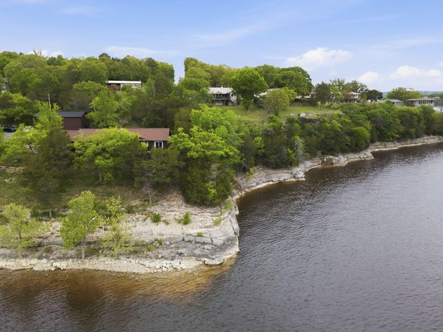 169 Waterscape Road, Ridgedale, MO 65739